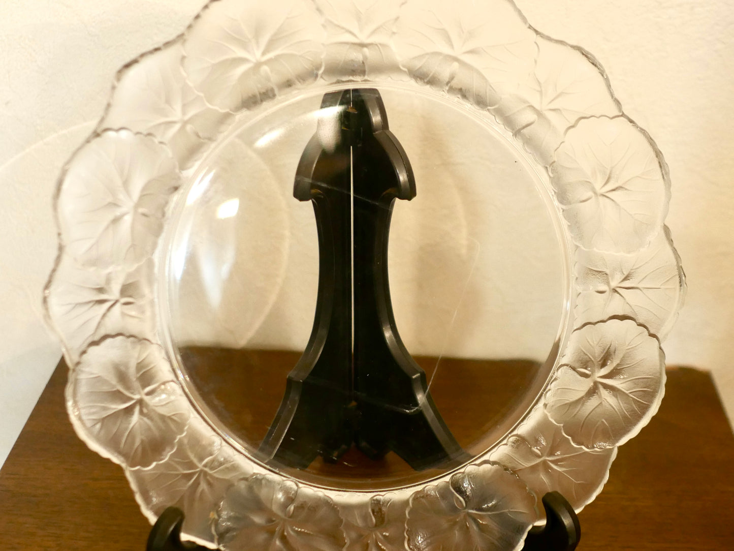 LALIQUE クリスタルプレート オンフルール フロスト加工