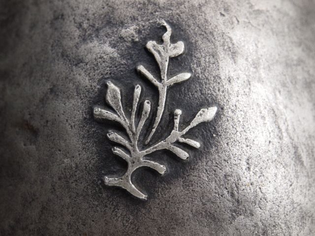 西大由 製作 平山郁夫 原画 【鋳銅 駱駝文瓶】