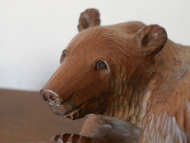 旭川平塚木芸舎焼印 木彫の熊の時計 CITIZEN シチズン