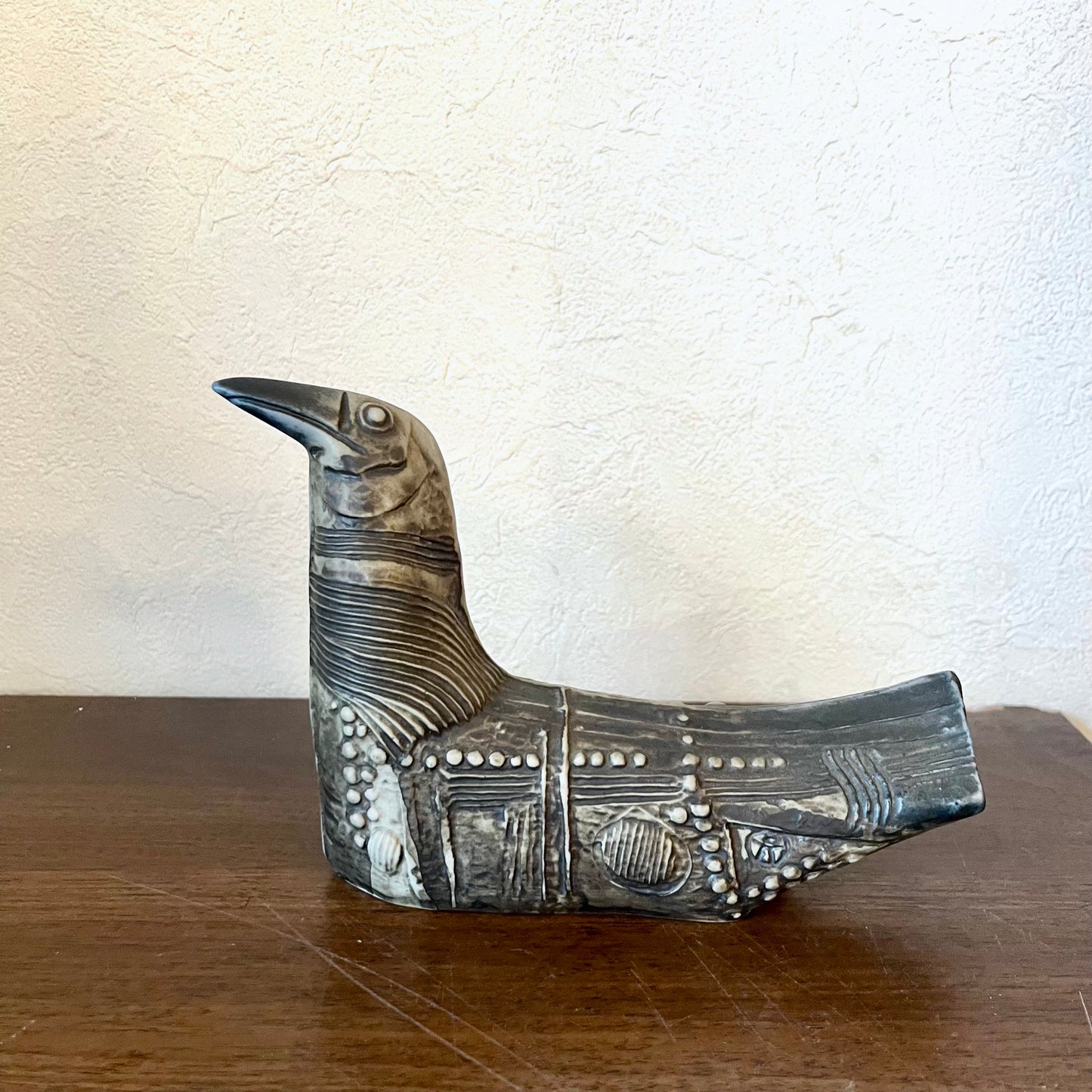Rorstrand Terra series【Gray Bird with Relief Decor】Bertil Vallien 1978 北欧 鳥オブジェ