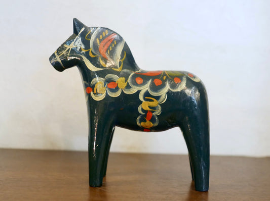 Akta Dalahemslojd社製 Nils Olsson【ダーラナホース グリーン】