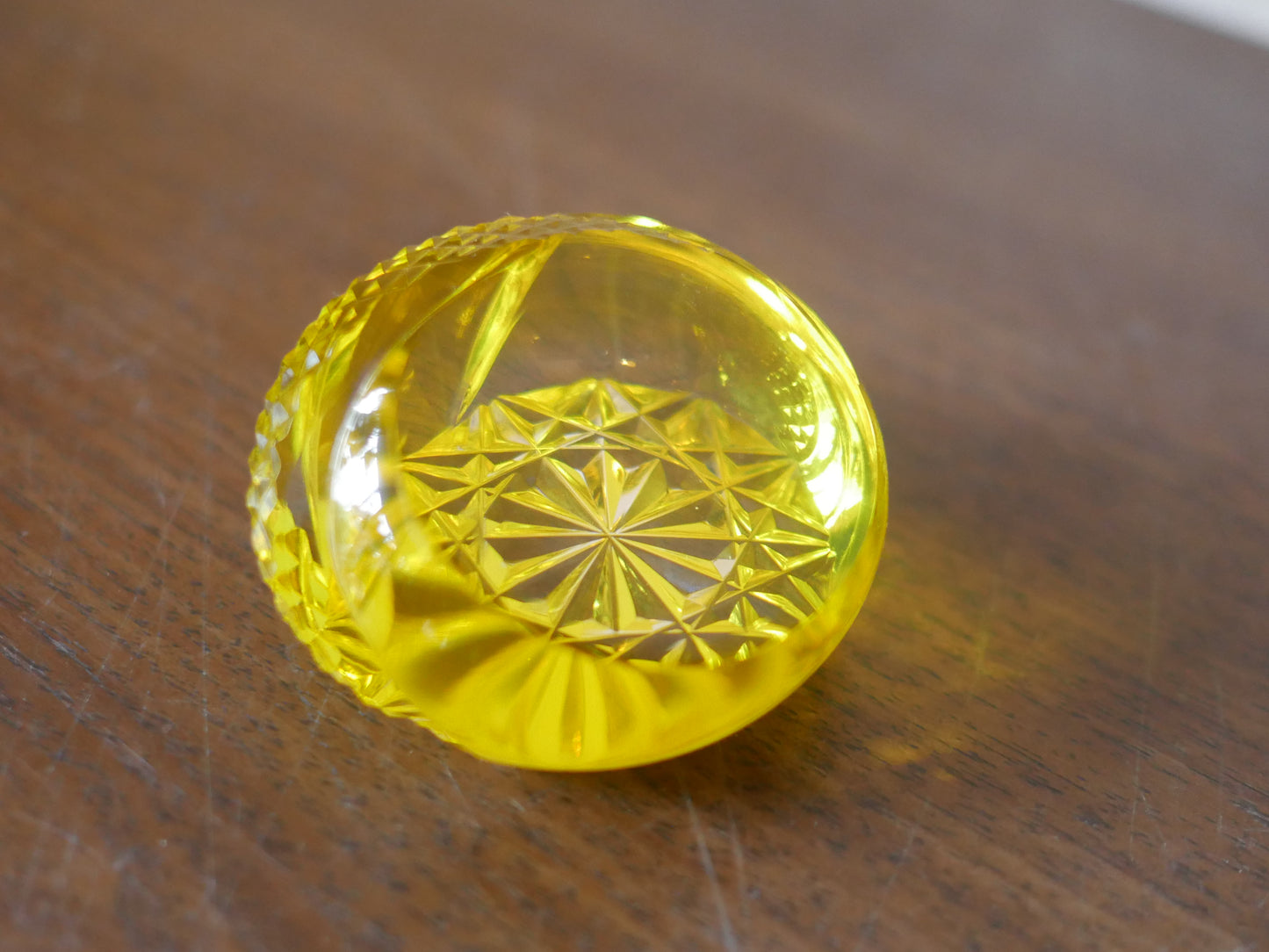 島津薩摩切子 ペーパーウェイト 「薩摩の雫」