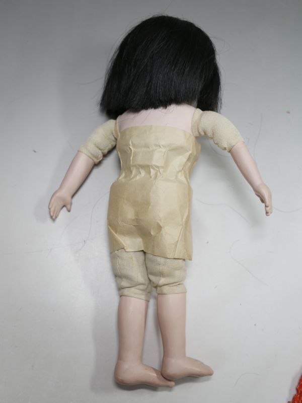 【再入荷新品】昭和初期 自由人形 三つ折れ人形 肘 膝 足首に関節がある市松人形 ふっくら ぽっちゃり タレ目の愛らしい子 38cm 市松人形
